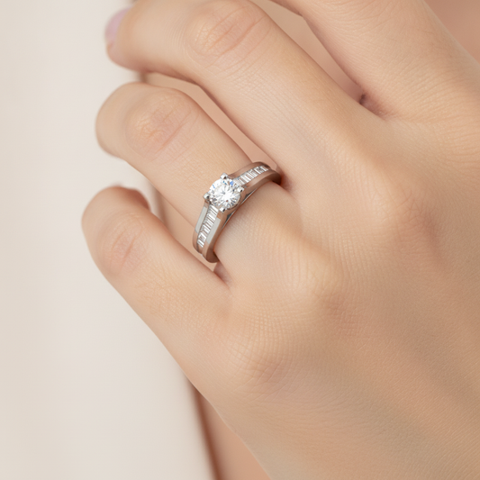 Annie Oval Solitaire Ring - Fourteen