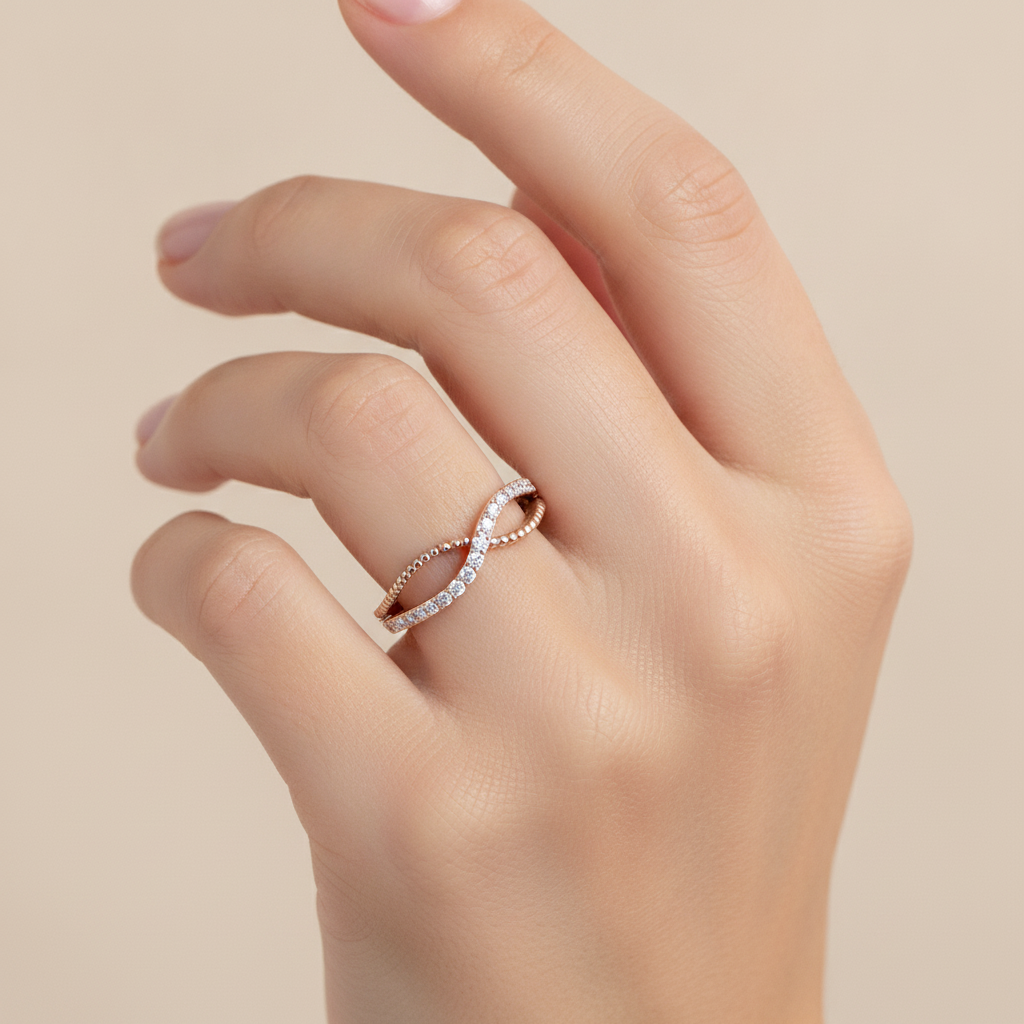 Delicate Dorn Infinity Band In 925 Sterling Silver - Fourteen