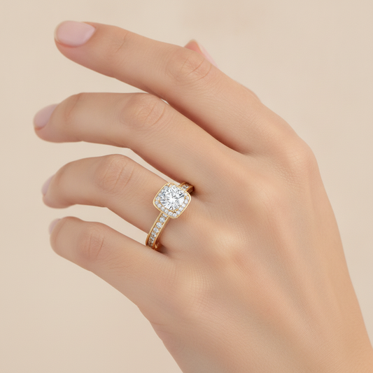 Secrene Halo Ring In 925 Sterling Silver - Fourteen