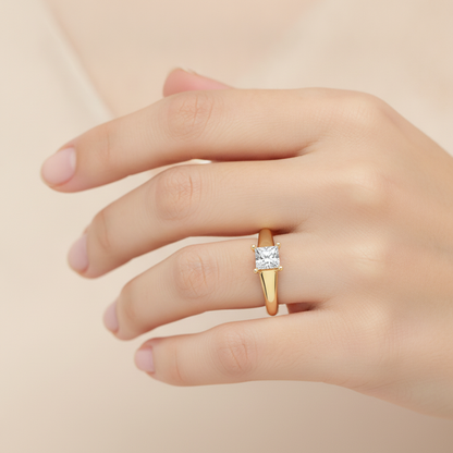 Gleaming Solitaire Ring In 925 Sterling Silver - Fourteen