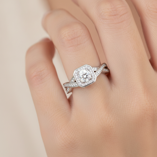 Siempre Halo Ring In 925 Sterling Silver - Fourteen