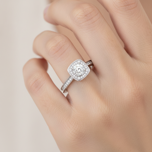 Rollo Halo Ring In 925 Sterling Silver - Fourteen