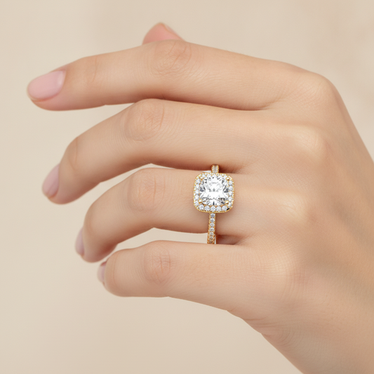Exquisite Solitaire Ring In 925 Sterling Silver - Fourteen