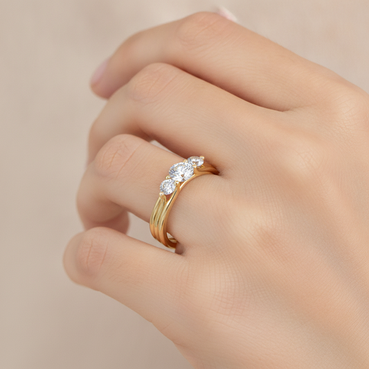 World Class Halo Solitaire Ring - Fourteen