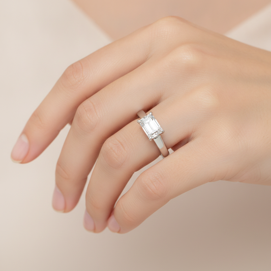 Etoile Emerald Solitaire Ring - Fourteen