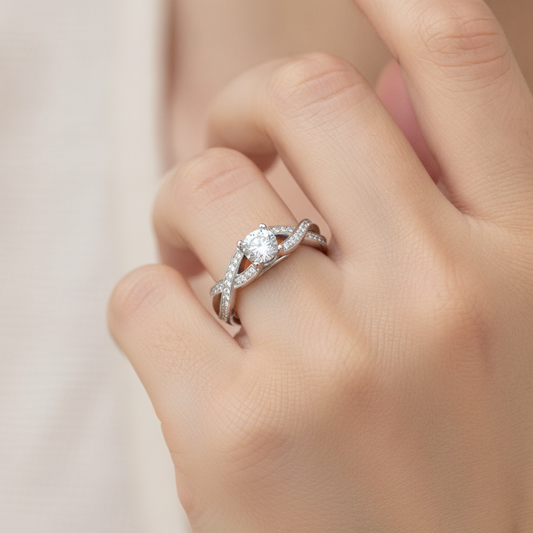 A Simple And Beautiful Engagement Ring In 925 Sterling Silver - Fourteen