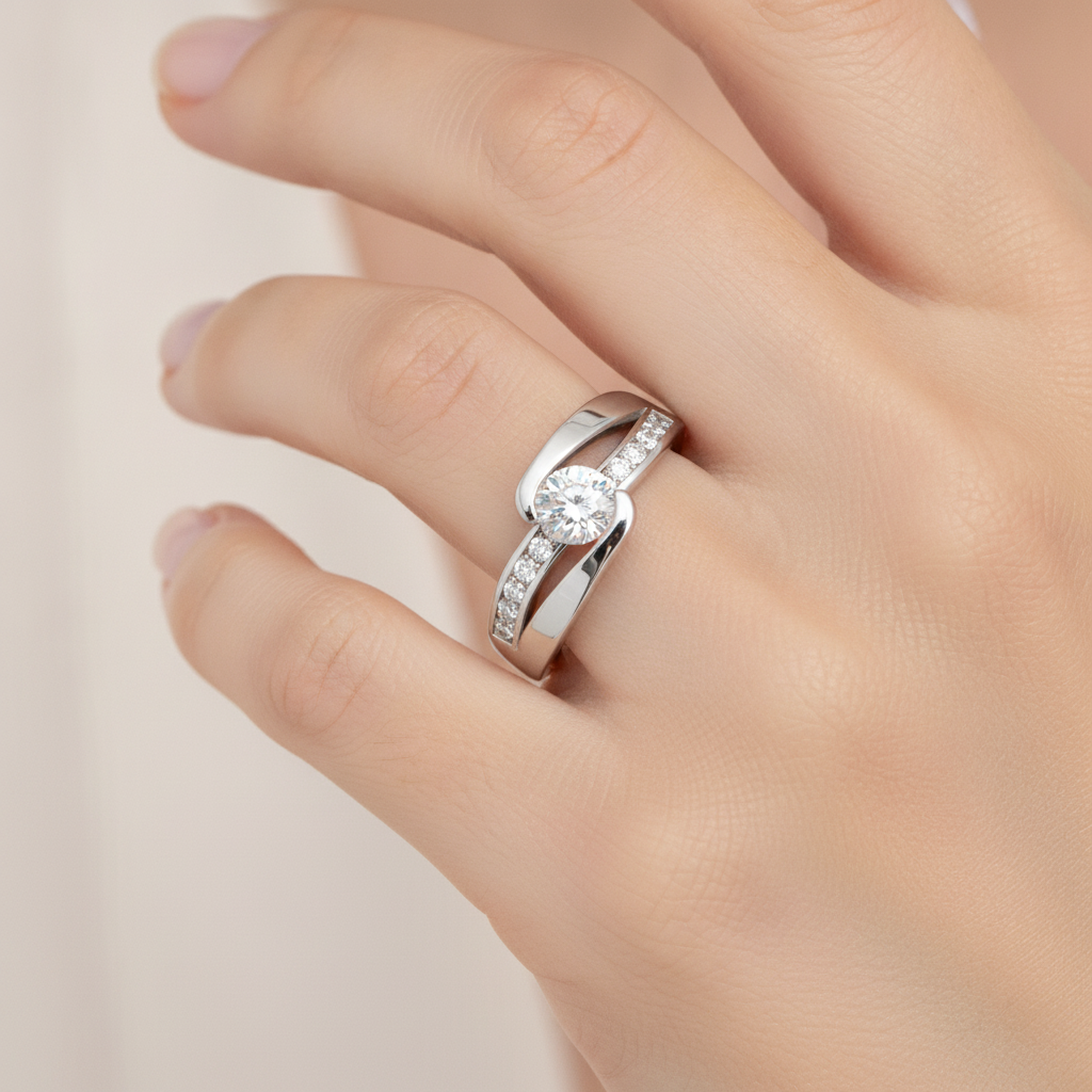 The Perfect Engagement Ring In 925 Sterling Silver - Fourteen