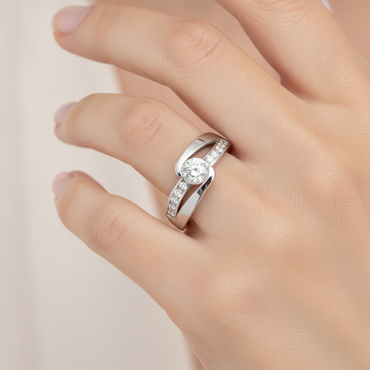 The Perfect Engagement Ring In 925 Sterling Silver - Fourteen